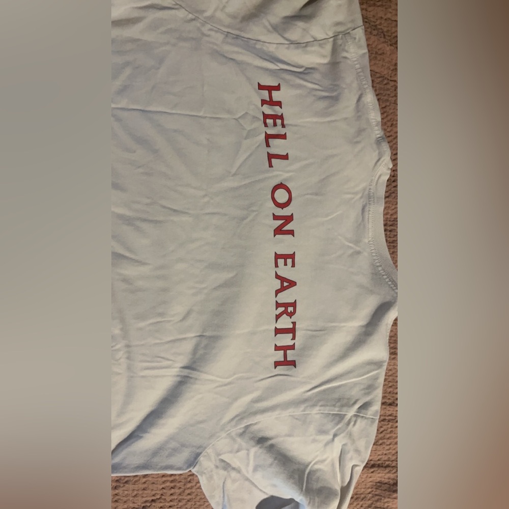 Supreme hell raiser t